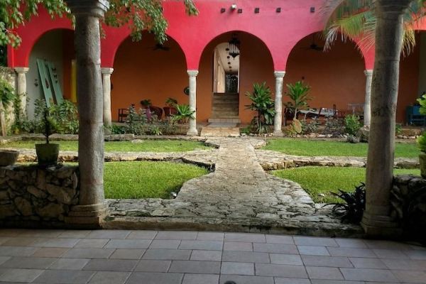 Hotel Tunich Beh (Valladolid)